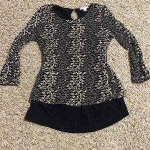 Elegant Black and White Lace Women's Top